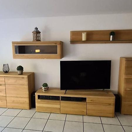 Zentrale Messe/Ferien Whg Mit Garten & Parkplatz 라팅겐 외부 사진